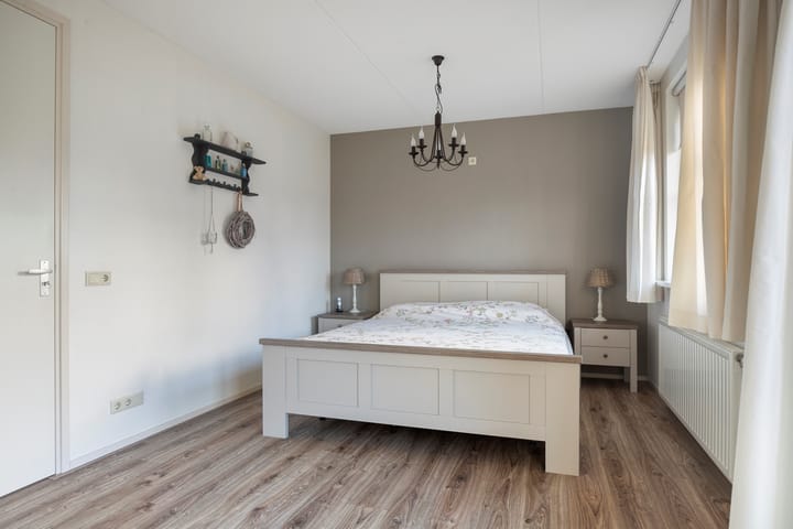 Foto 18 van Caspersstraat 27