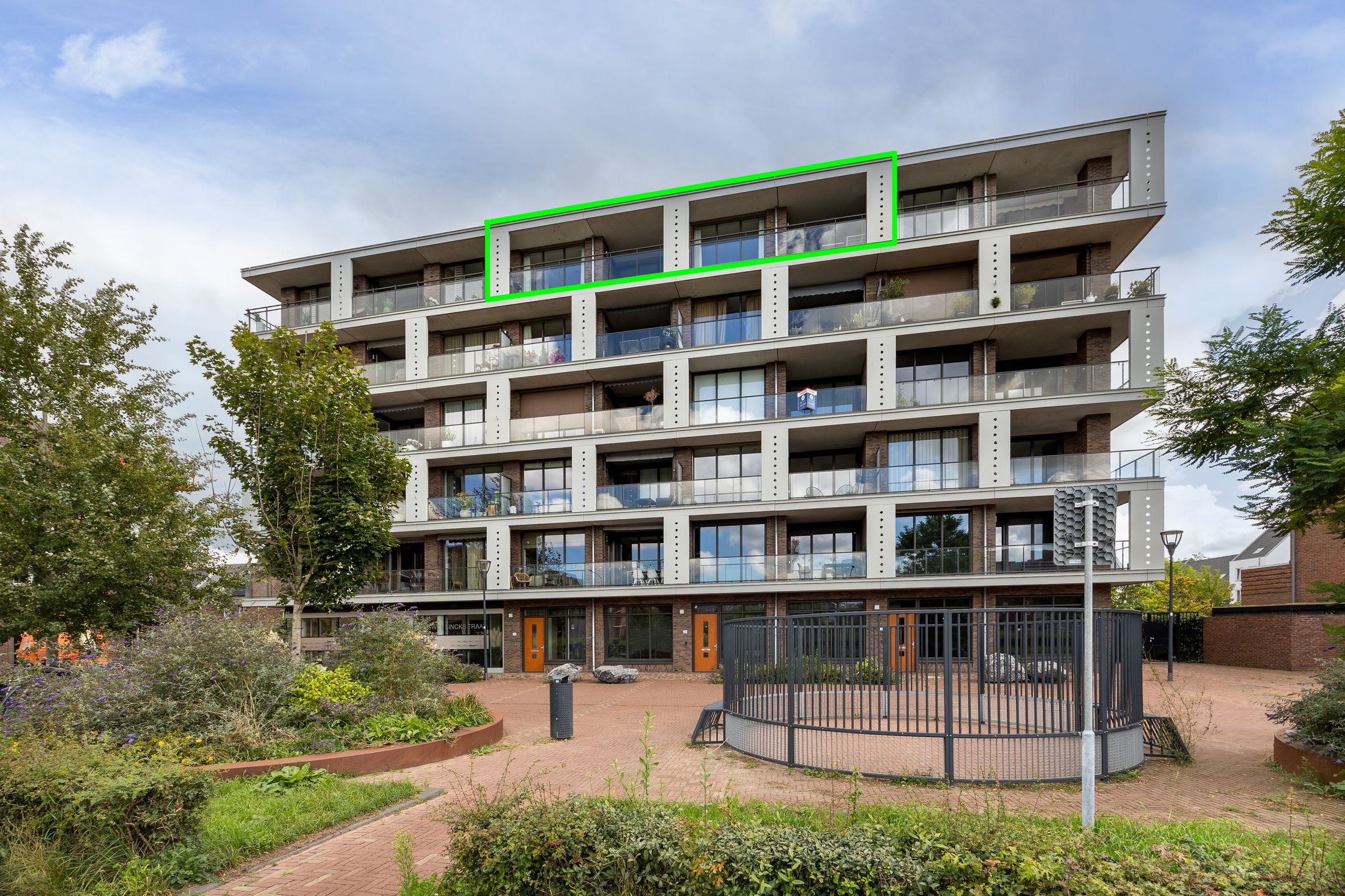 Photo 30 of Sweelinckstraat 58