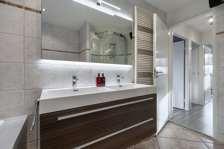 Foto 21 van Abshove 8