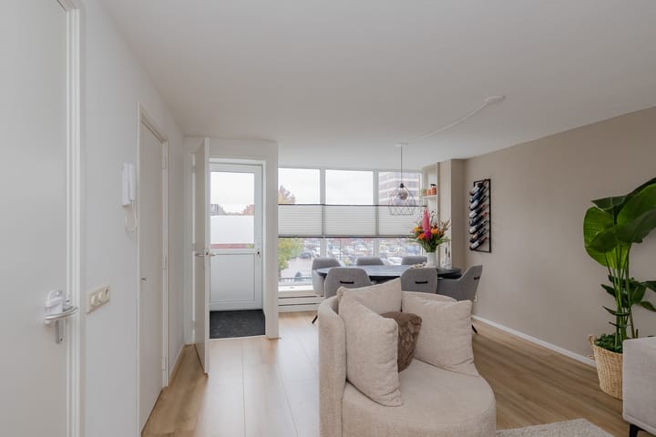 Foto 7 van Frank Sinatraplein 8