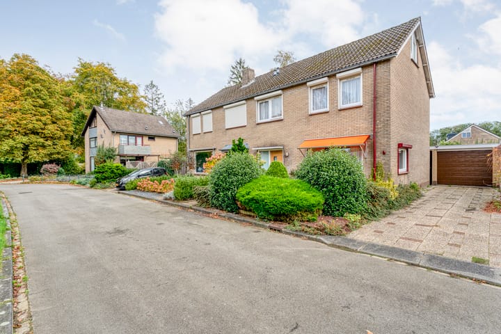 Foto 1 van V N laan 42