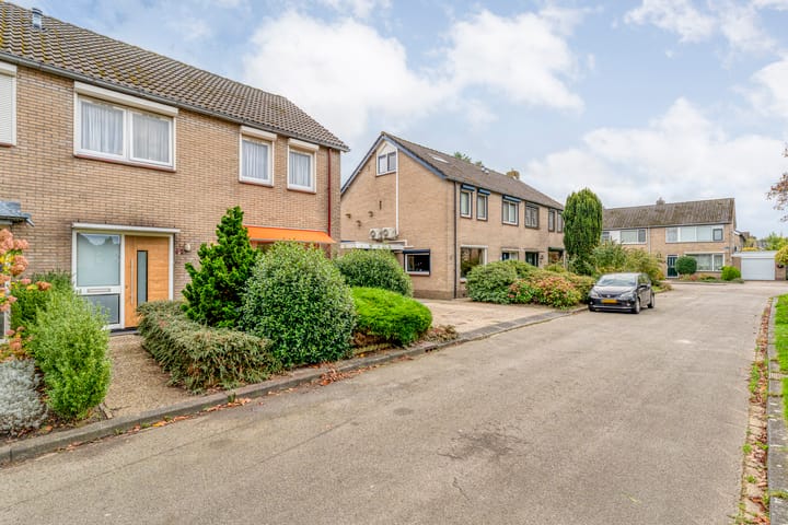 Foto 3 van V N laan 42