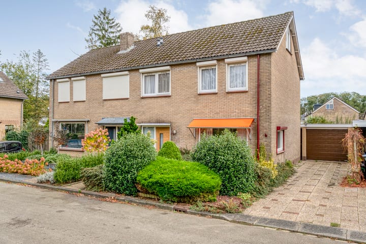 Foto 4 van V N laan 42