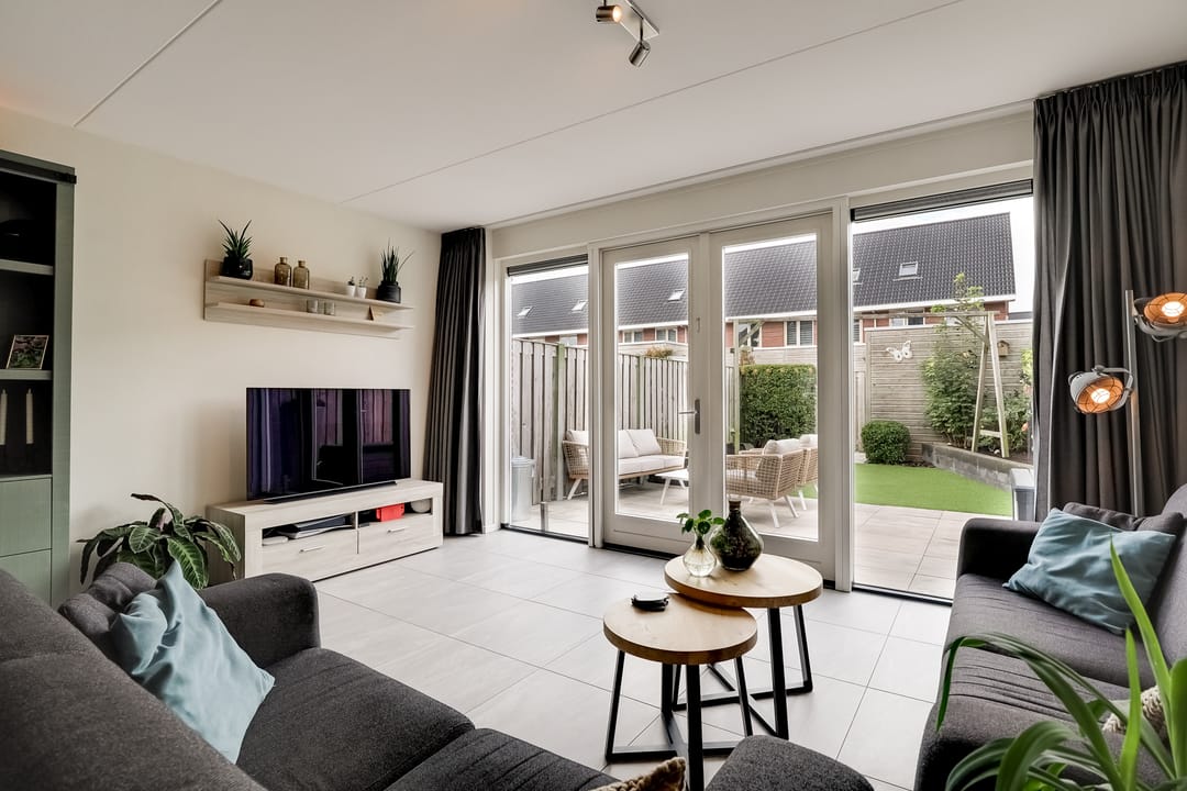 Photo 2 of Adriaan Anthoniszstraat 18