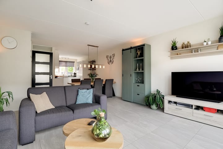 Photo 6 of Adriaan Anthoniszstraat 18