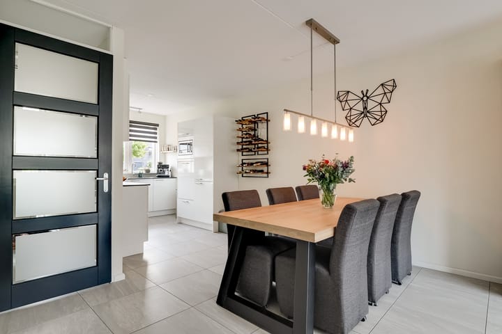 Photo 7 of Adriaan Anthoniszstraat 18