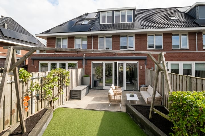 Photo 12 of Adriaan Anthoniszstraat 18