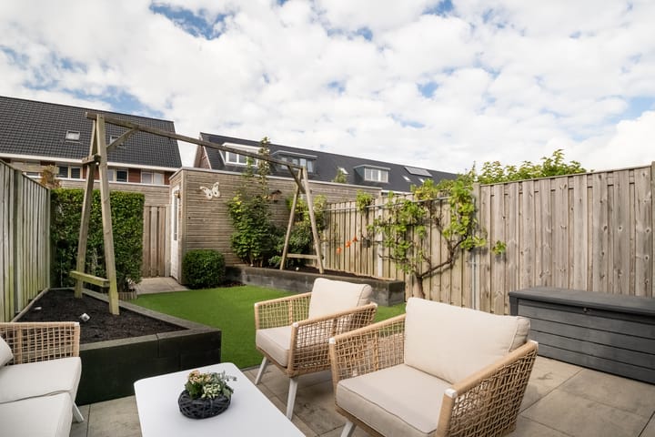 Photo 14 of Adriaan Anthoniszstraat 18