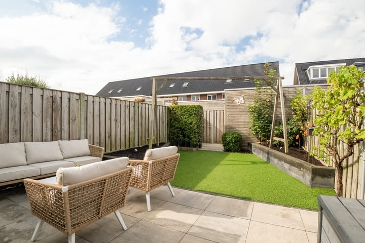 Photo 15 of Adriaan Anthoniszstraat 18