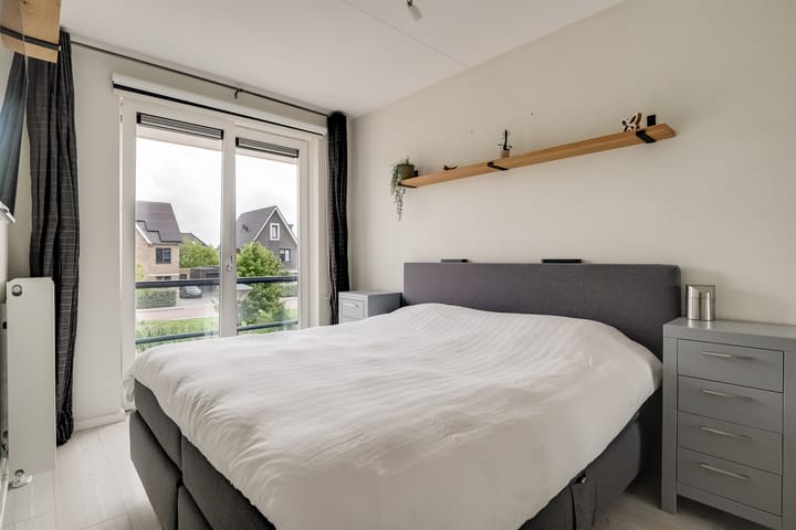 Photo 19 of Adriaan Anthoniszstraat 18