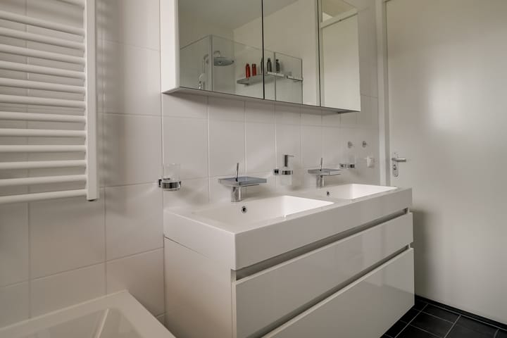 Photo 24 of Adriaan Anthoniszstraat 18