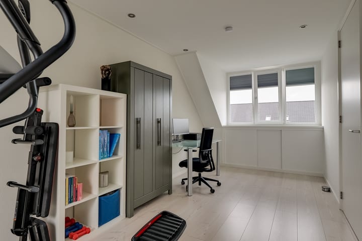 Photo 33 of Adriaan Anthoniszstraat 18