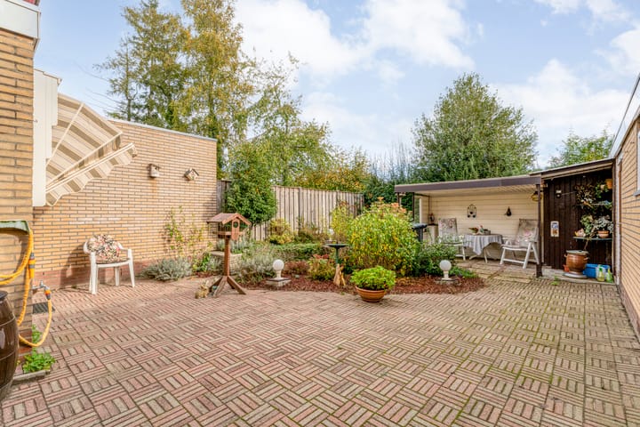 Foto 42 van V N laan 42