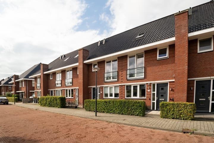 Photo 37 of Adriaan Anthoniszstraat 18