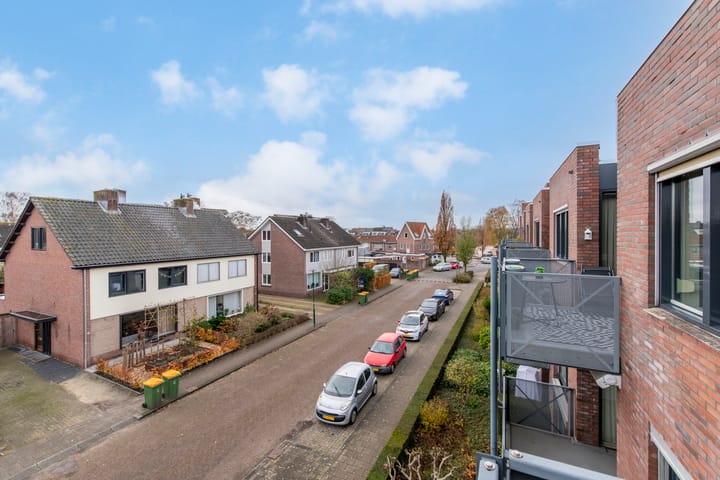 Foto 12 van Blauwgras 5-10