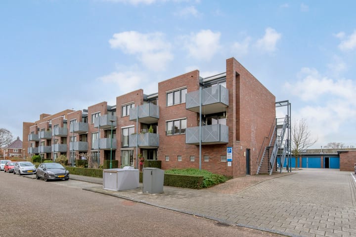 Foto 28 van Blauwgras 5-10