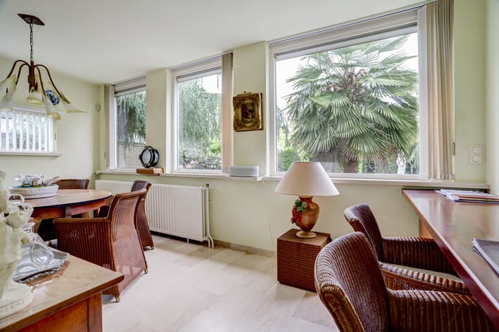 Photo 12 of Meidoornstraat 17