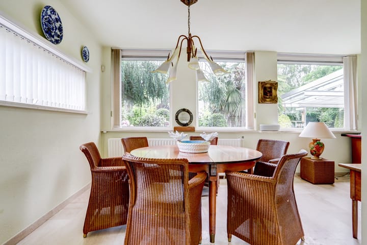 Photo 8 of Meidoornstraat 17