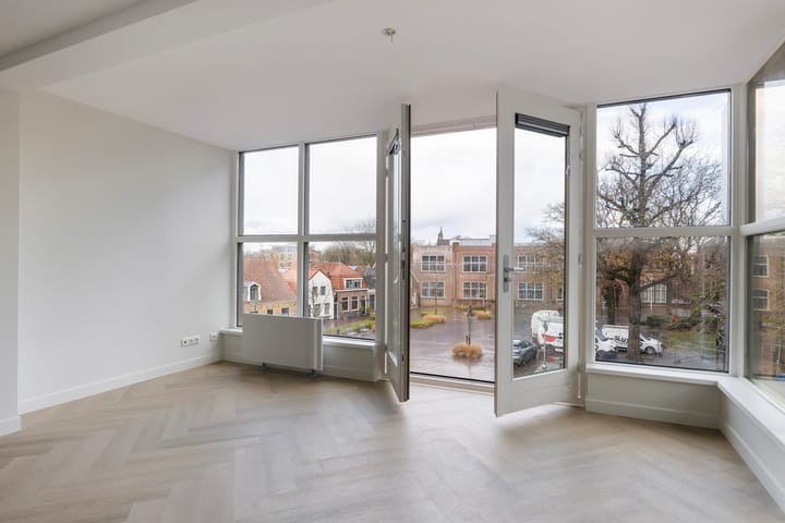 Foto 4 van Martiniplein 15-202