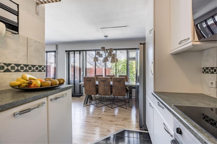 Photo 12 of Jordaanstraat 14