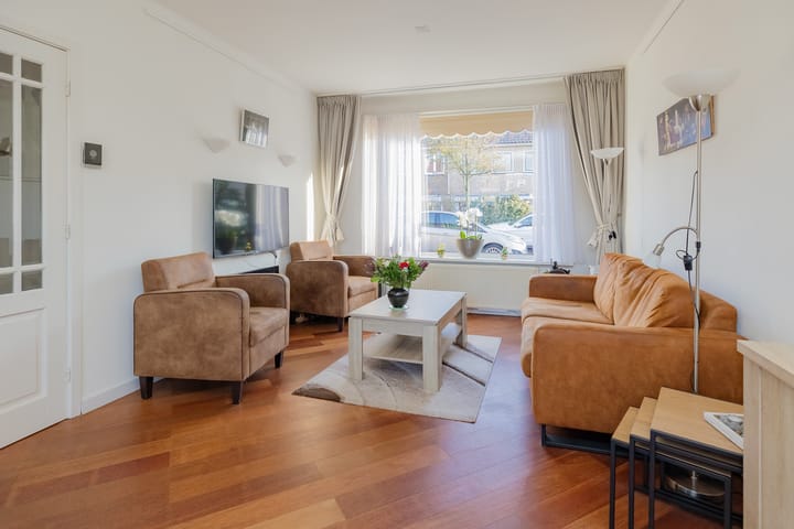 Photo 4 of Celsiusstraat 43