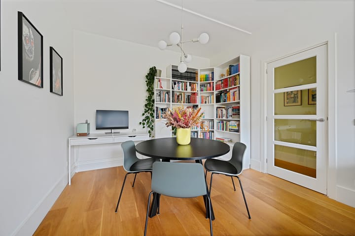 Photo 9 of van Alphenstraat 118