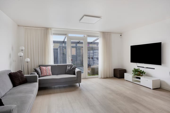 Photo 6 of Impostmeester 13