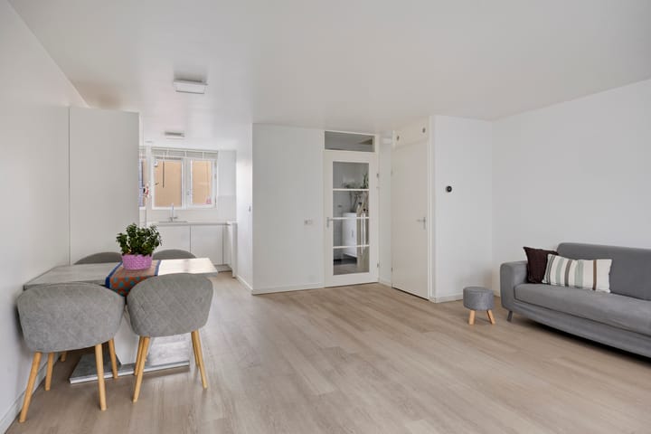 Photo 7 of Impostmeester 13