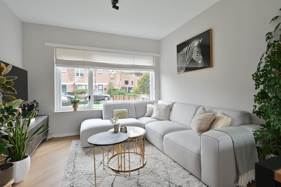 Photo 2 of E. de Bruynstraat 77