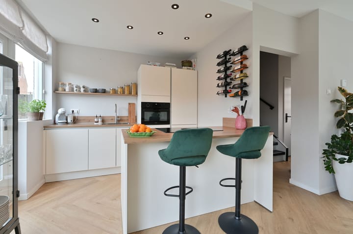 Photo 3 of E. de Bruynstraat 77