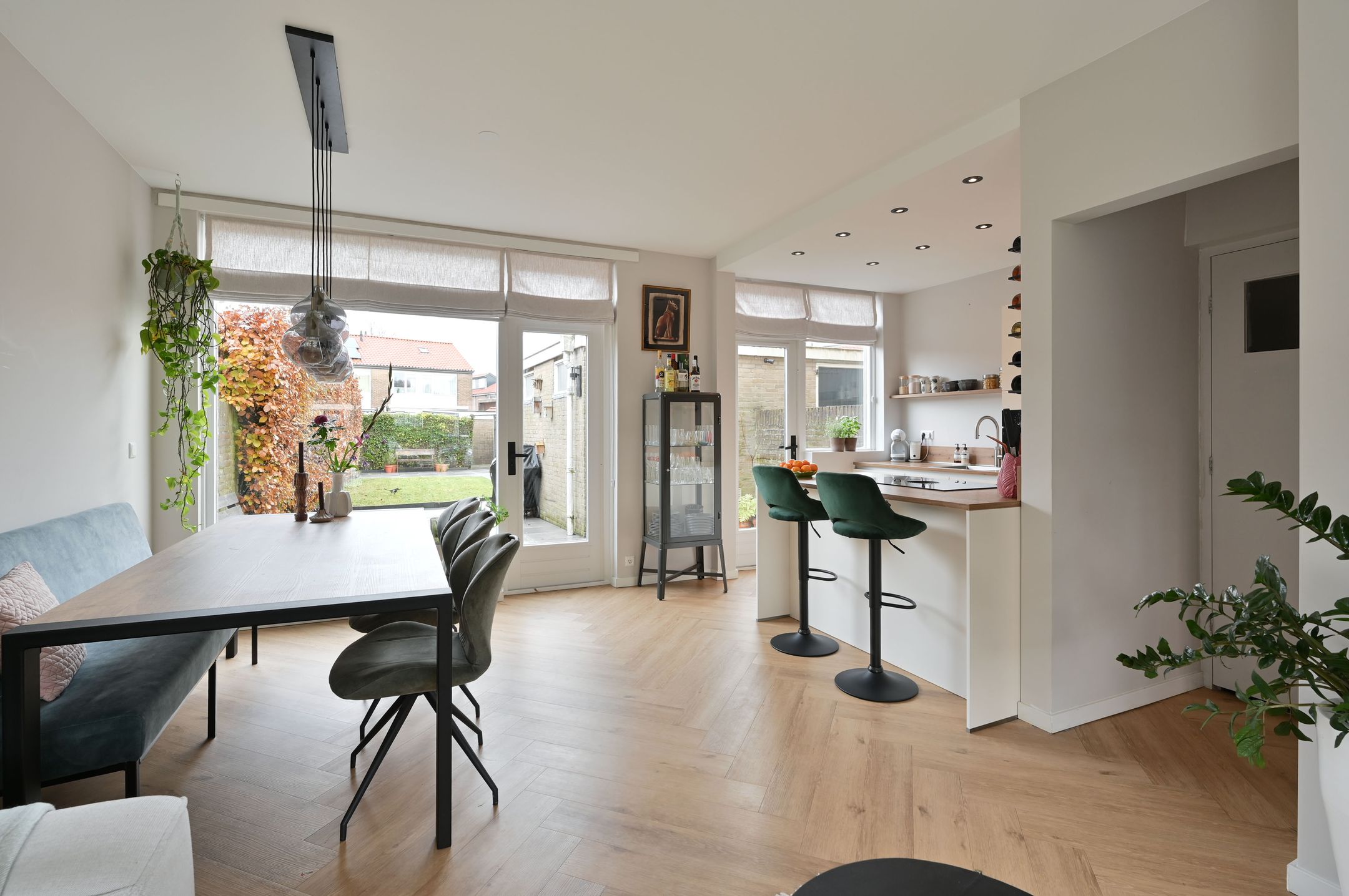 Photo 6 of E. de Bruynstraat 77