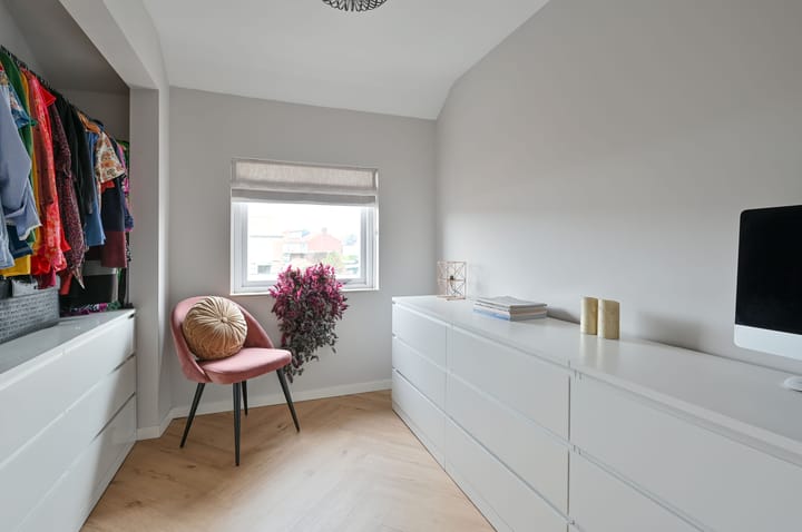 Photo 14 of E. de Bruynstraat 77