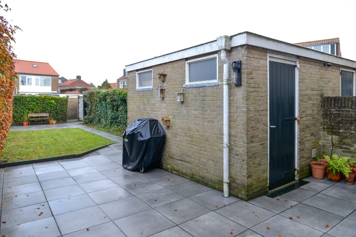 Photo 21 of E. de Bruynstraat 77