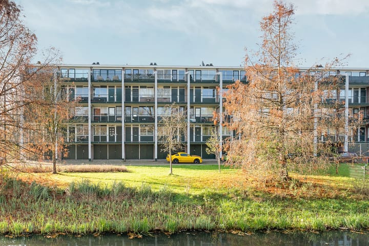 De Houtmanstraat 107