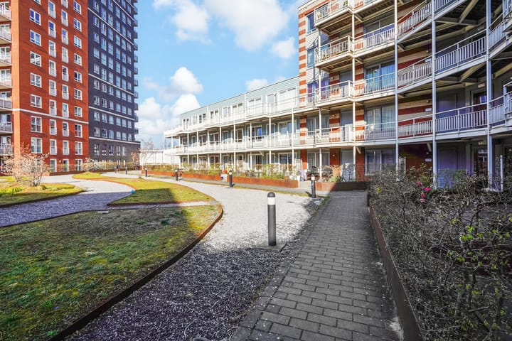 Photo 11 of Oosterheemplein 502