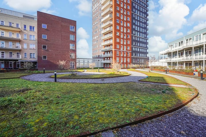 Photo 12 of Oosterheemplein 502