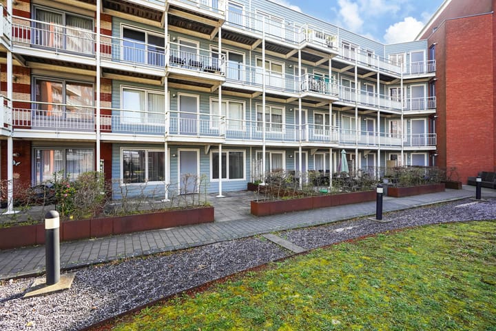 Photo 14 of Oosterheemplein 502