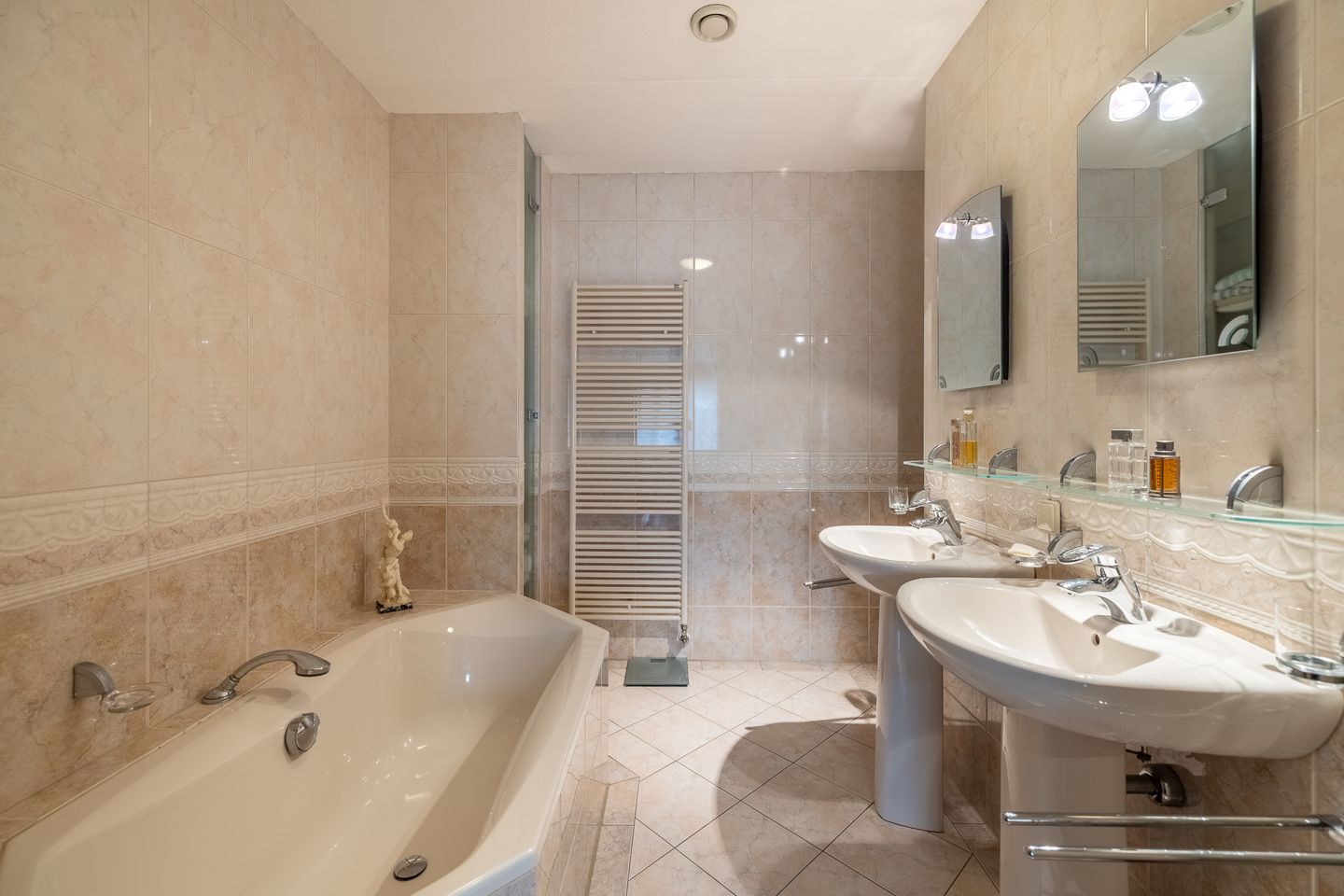 Photo 29 of Koepeloven 2-B