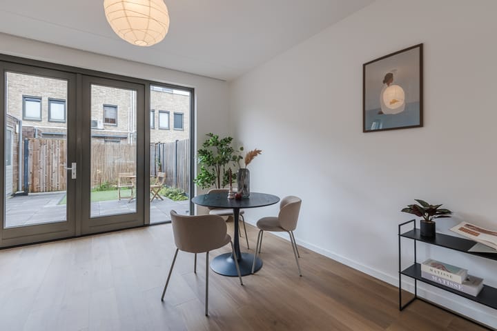 Foto 13 van Erroll Garnerstraat 9