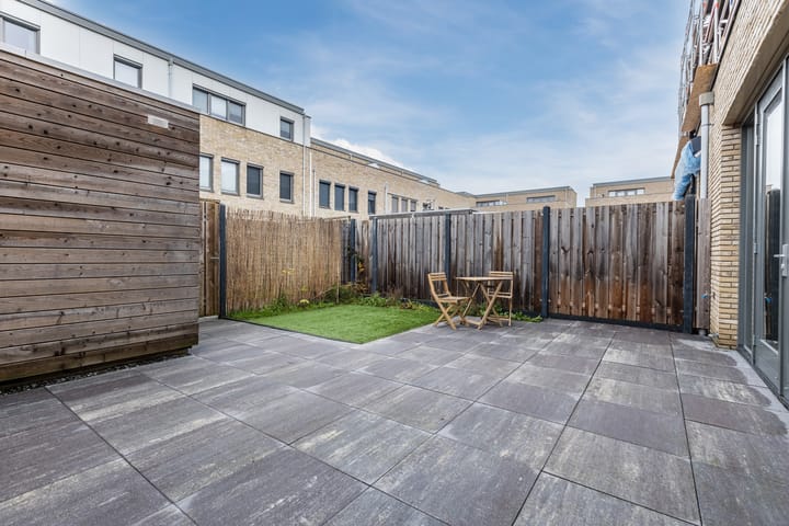 Foto 16 van Erroll Garnerstraat 9