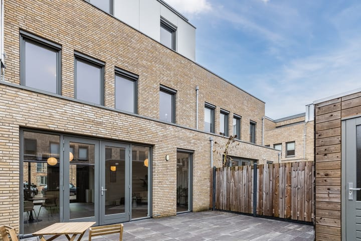 Foto 22 van Erroll Garnerstraat 9