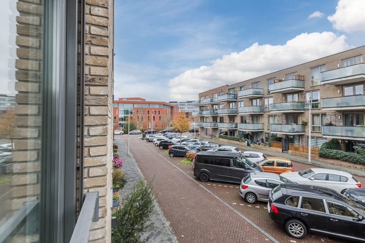 Foto 43 van Erroll Garnerstraat 9