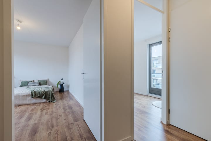 Foto 50 van Erroll Garnerstraat 9