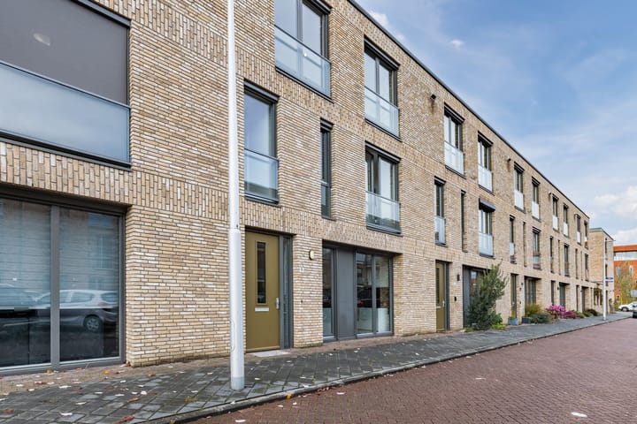 Foto 64 van Erroll Garnerstraat 9