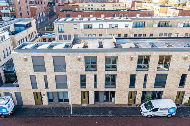 Foto 67 van Erroll Garnerstraat 9