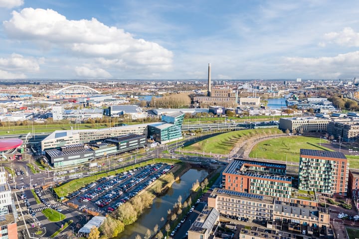 Foto 76 van Erroll Garnerstraat 9