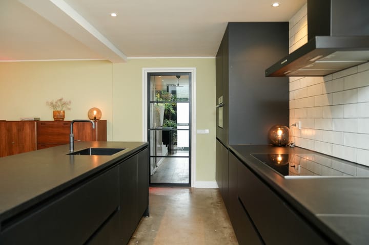 Photo 12 of De Vooysplantsoen 58