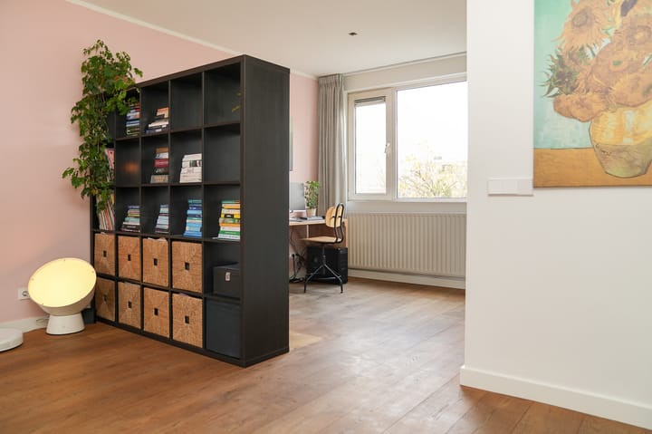 Photo 16 of De Vooysplantsoen 58