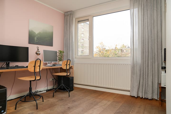 Photo 18 of De Vooysplantsoen 58