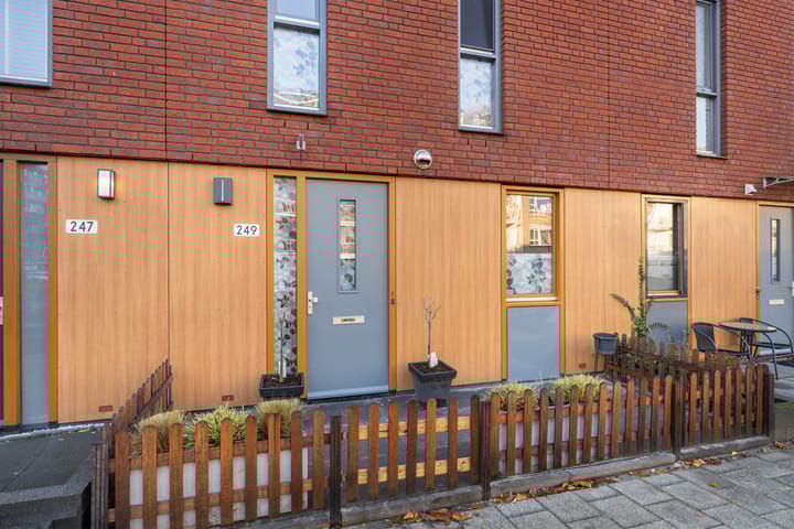Foto 5 van van Baerlestraat 249